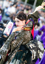 テレビ塔パレード会場部門　入選 美の眼差し 大谷　エミ